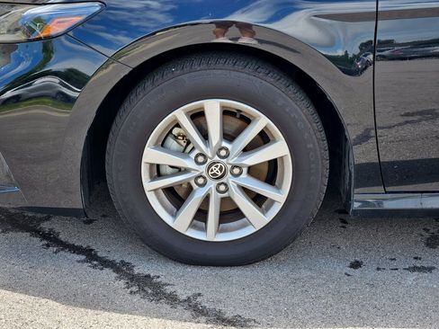 Used 2025 Toyota Camry LE FWD image 9
