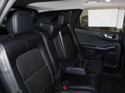 New 2026 Ford Escape SE image 43