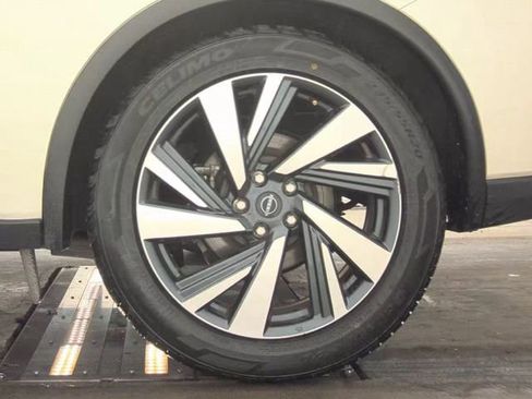 Used 2023 Nissan Murano SL w/ SL Moonroof Package image 17