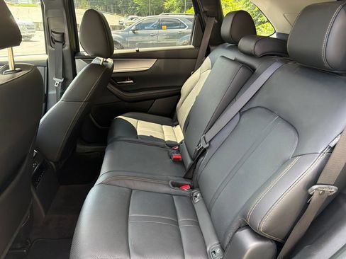 Used 2025 MAZDA CX-90 3.3 Turbo w/ Preferred Package AWD/4WD image 11
