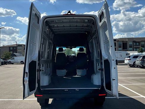 New 2025 Mercedes-Benz Sprinter 2500 image 18