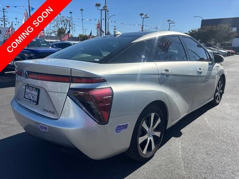 Used 2019 Toyota Mirai FWD image 4