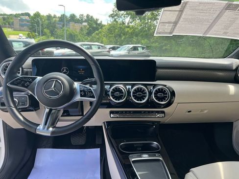 Certified 2025 Mercedes-Benz CLA 250 4MATIC image 13