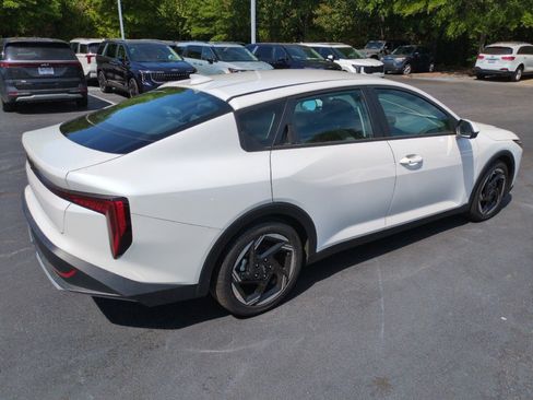 New 2025 Kia K4 GT-Line Turbo FWD image 7