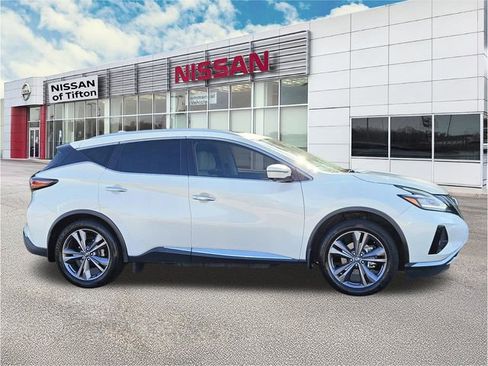 Used 2020 Nissan Murano Platinum w/ Cargo Package FWD image 3