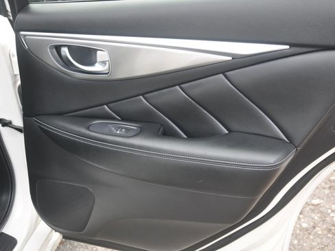 Used 2014 INFINITI Q50 Premium w/ Navigation Package AWD/4WD image 24