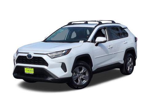 Used 2022 Toyota RAV4 XLE w/ Convenience Package image 1