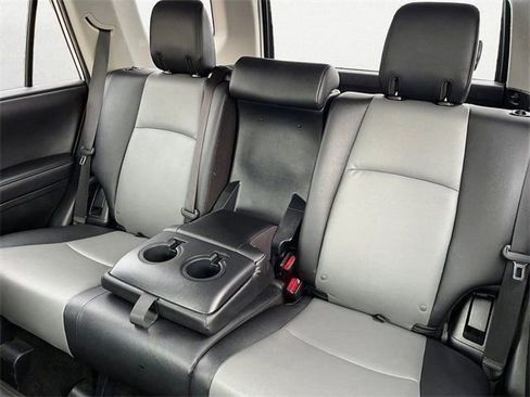 Used 2018 Toyota 4Runner SR5 Premium image 23