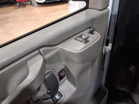 Used 2025 GMC Savana 2500 w/ Driver Convenience Package RWD image 14