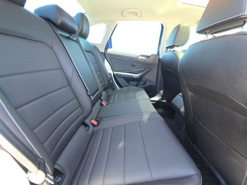 Used 2023 Volkswagen Jetta SE FWD image 12