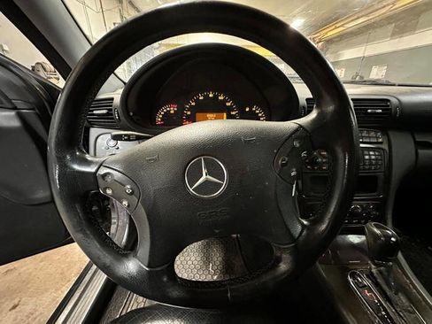 Used 2004 Mercedes-Benz C 240 4MATIC Sedan image 37
