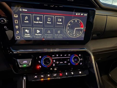 Used 2024 GMC Sierra 1500 Denali w/ Denali Reserve Package image 22