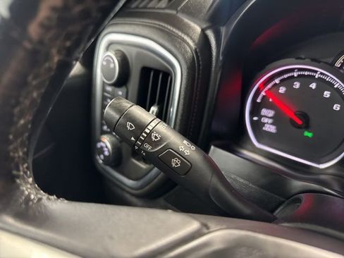 Used 2019 Chevrolet Silverado 1500 LT w/ All-Star Edition image 39