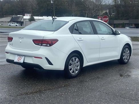 Used 2023 Kia Rio LX image 3