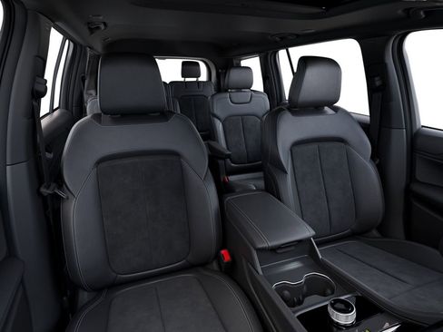 New 2025 Jeep Grand Cherokee L Laredo AWD/4WD image 16