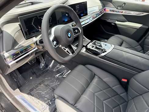 New 2026 BMW 760i xDrive w/ Executive Package AWD/4WD image 25