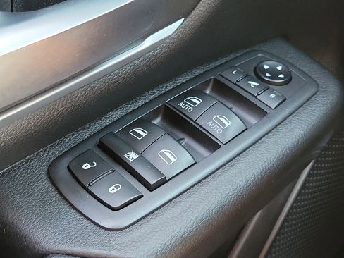 Used 2020 RAM 1500 Big Horn image 25