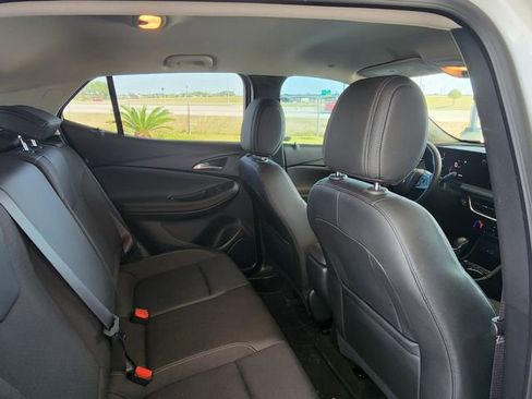 Used 2024 Buick Encore GX Preferred image 16