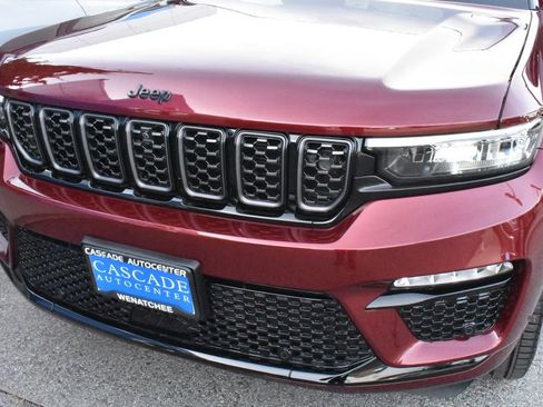 Used 2025 Jeep Grand Cherokee Summit w/ Adv Protech Group IV image 10