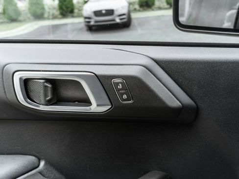 Used 2022 Ford Bronco Raptor image 17