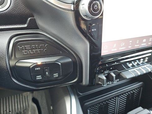 Used 2025 RAM 2500 Laramie image 24