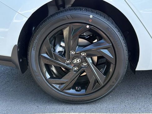 New 2026 Hyundai Elantra Sport FWD image 18
