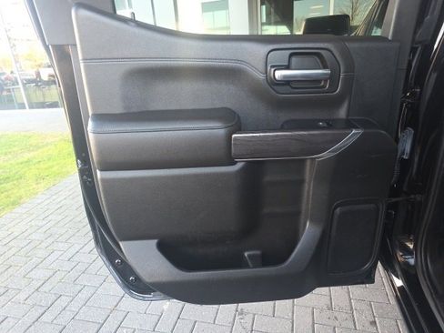 Used 2019 Chevrolet Silverado 1500 LTZ w/ LTZ Plus Package image 17