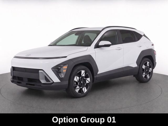 Used 2024 Hyundai Kona SEL FWD image 2
