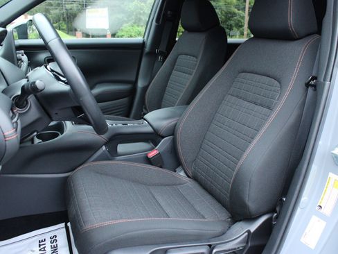 Used 2025 Honda HR-V Sport image 17