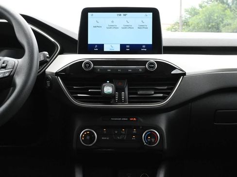 Used 2022 Ford Escape SE FWD image 12