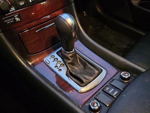 Used 2017 INFINITI QX50 2WD w/ Premium Plus Package image 12