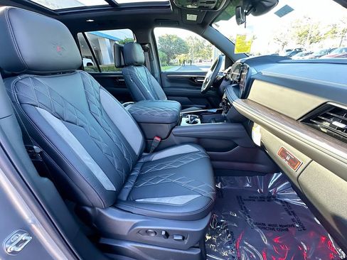 New 2025 Chevrolet Tahoe Premier image 32