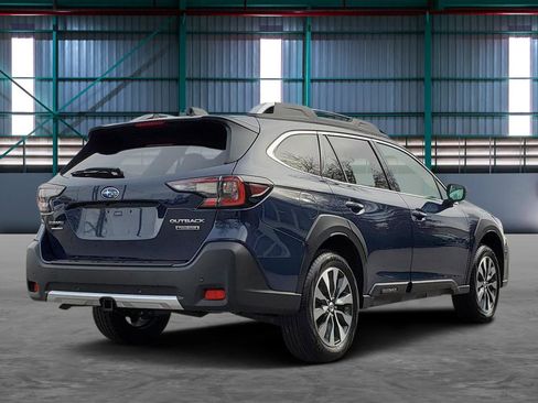 Used 2025 Subaru Outback Touring w/ Tech Package 3 image 5