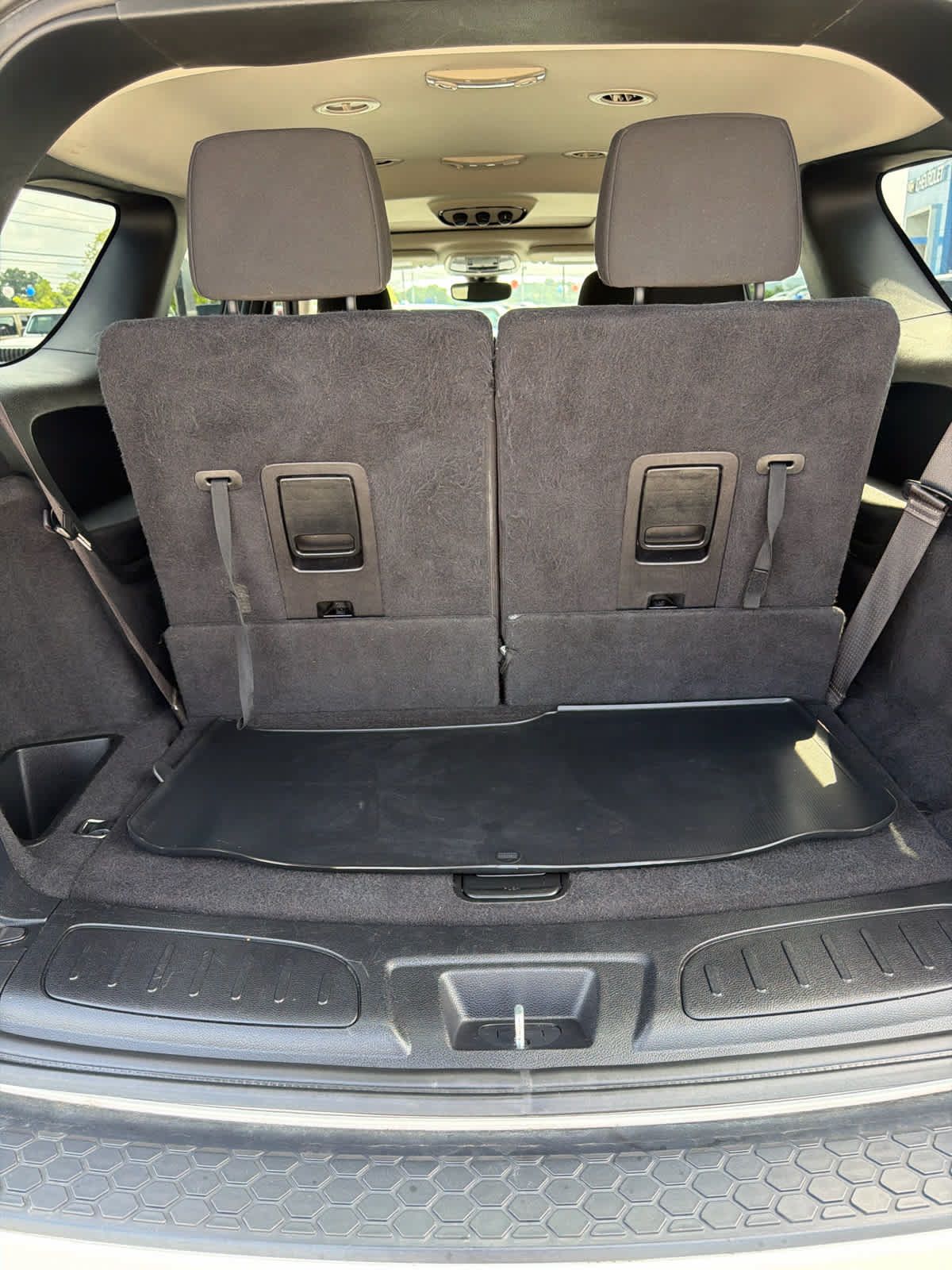Used 2022 Dodge Durango SXT w/ Anodized Platinum Package AWD/4WD image 9