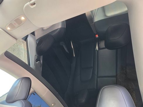 Used 2021 Tesla Model Y Long Range AWD/4WD image 16