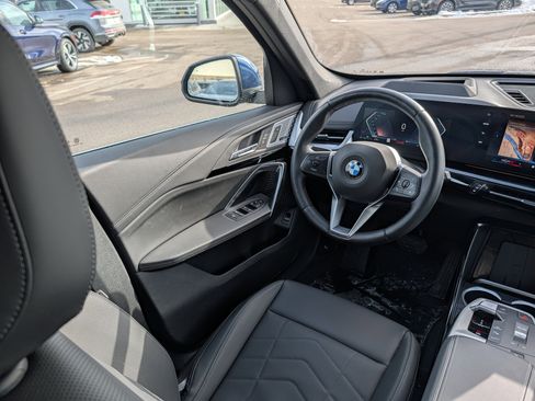 Certified 2025 BMW X1 xDrive28i w/ Technology Package image 9