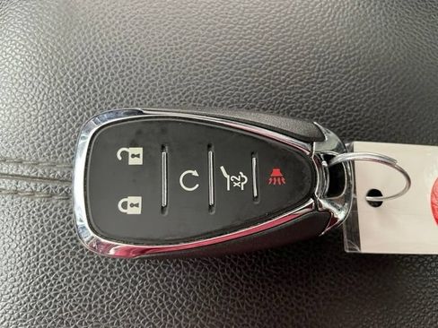 Used 2023 Chevrolet Equinox Premier AWD/4WD image 22