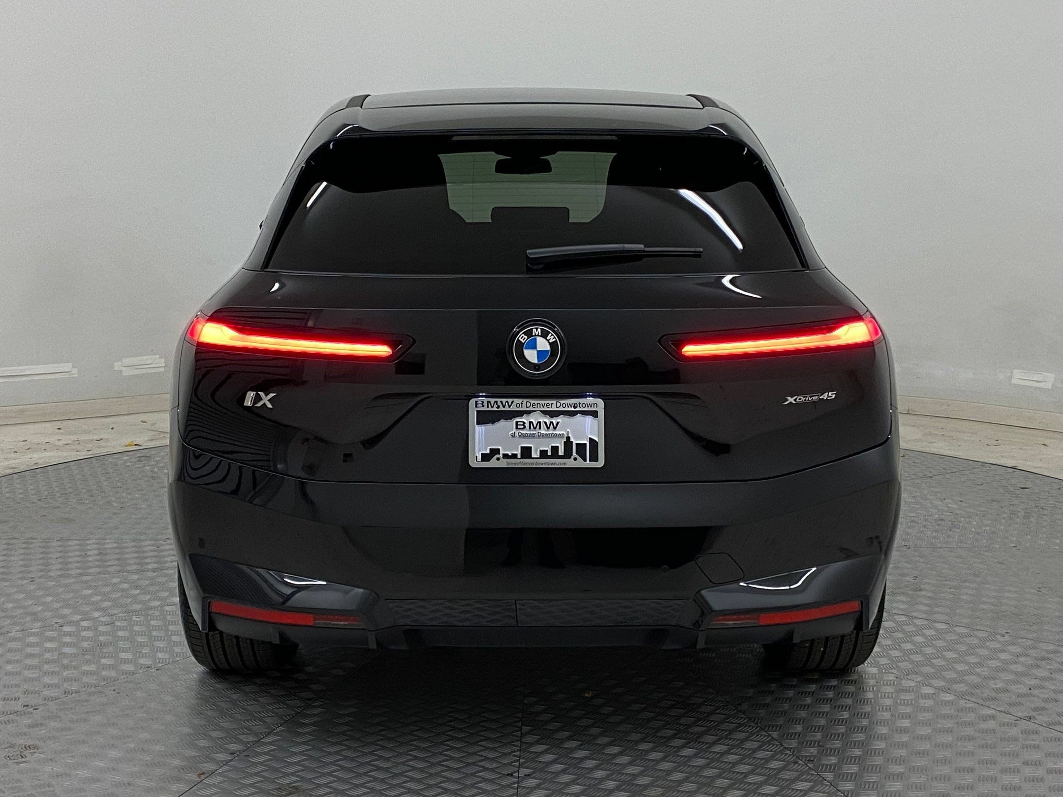 Used 2026 BMW iX xDrive45 AWD/4WD image 9