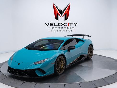 Used 2019 Lamborghini Huracan Performante AWD/4WD image 10