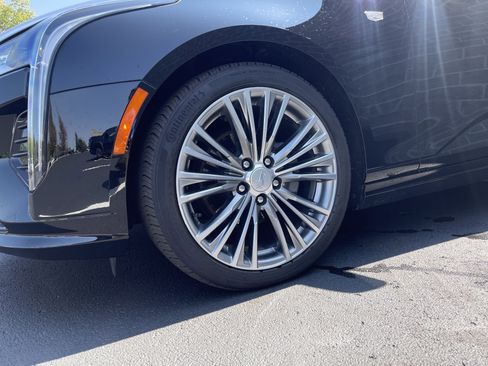 Used 2024 Cadillac CT4 Premium Luxury image 10