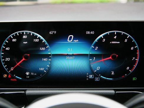 Used 2021 Mercedes-Benz GLA 250 4MATIC w/ Premium Package image 25