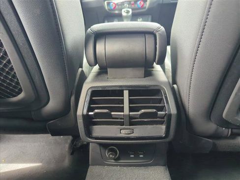 Used 2019 Audi Q3 2.0T Premium Plus w/ Premium Plus Package AWD/4WD image 20