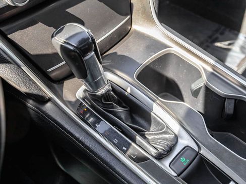 Used 2018 Honda Accord EX-L image 17