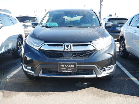 Used 2018 Honda CR-V Touring image 2