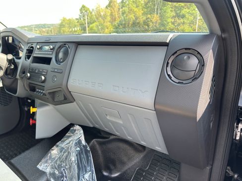 New 2026 Ford F650 2WD Regular Cab Super Duty image 33