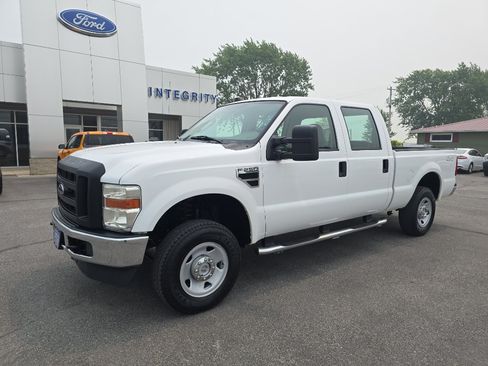 Used 2009 Ford F250 XL AWD/4WD image 2