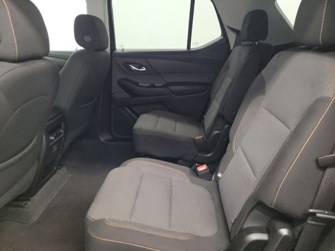 Used 2021 Chevrolet Traverse LT FWD image 18