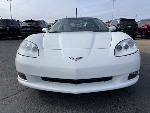 Used 2007 Chevrolet Corvette Coupe w/ Preferred Equipment Group image 26