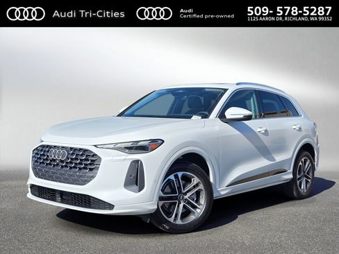 Certified 2025 Audi Q5 Premium w/ Convenience Package image 1