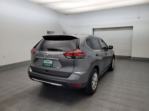 Used 2020 Nissan Rogue S FWD image 9